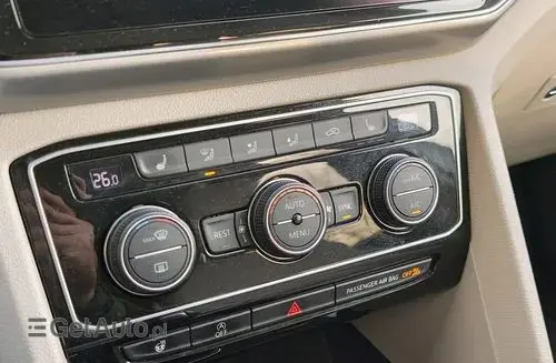 VOLKSWAGEN Atlas 