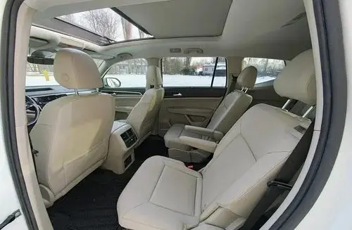 VOLKSWAGEN Atlas 