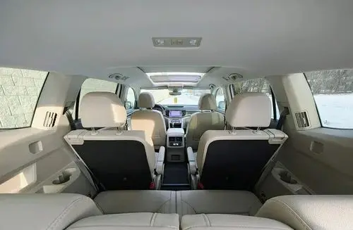VOLKSWAGEN Atlas 