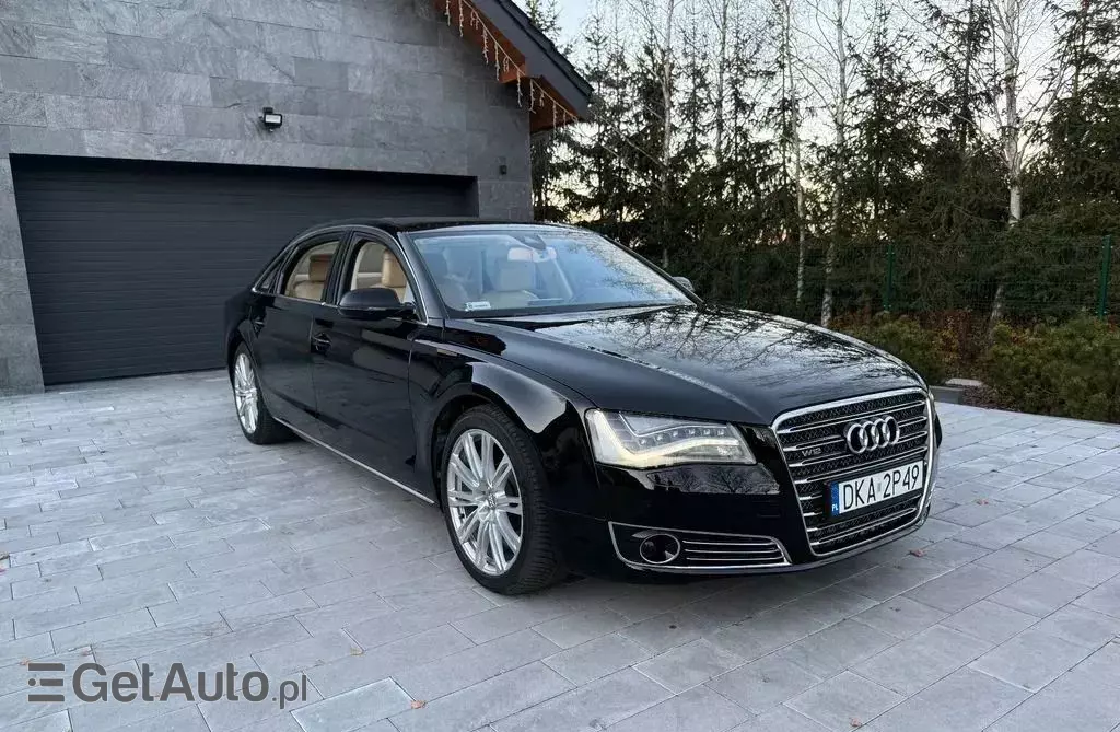 AUDI A8 
