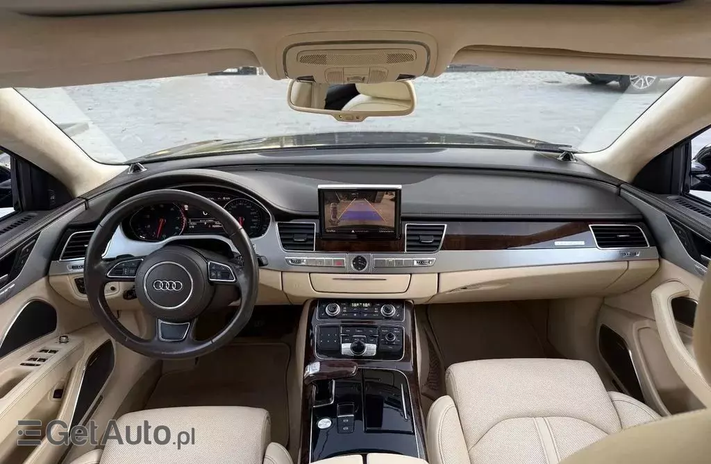 AUDI A8 