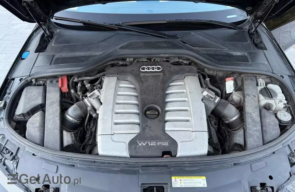 AUDI A8 