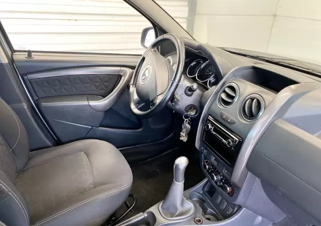 DACIA Duster 1.6 Laureate