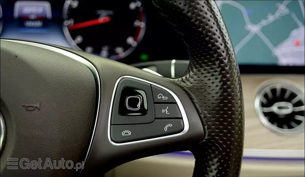 MERCEDES-BENZ Klasa E 