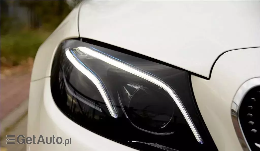 MERCEDES-BENZ Klasa E 