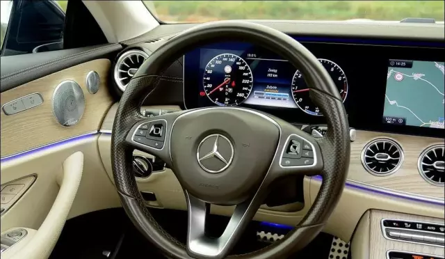 MERCEDES-BENZ Klasa E 