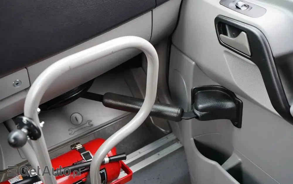 MERCEDES-BENZ / SPRINTER 516  /  SPROWADZONY /  KLIMA  / 