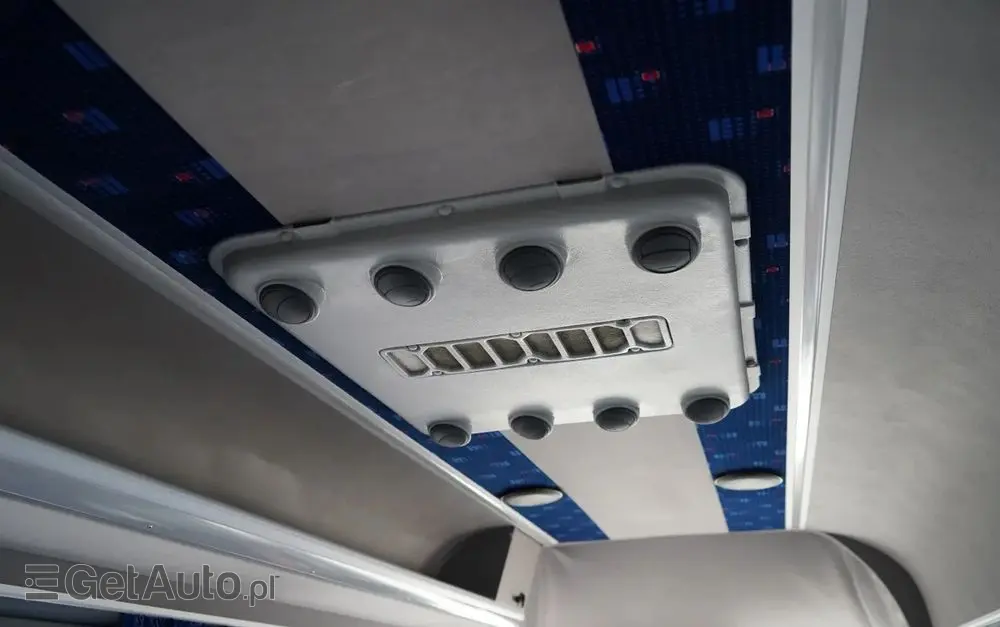 MERCEDES-BENZ / SPRINTER 516  /  SPROWADZONY /  KLIMA  / 