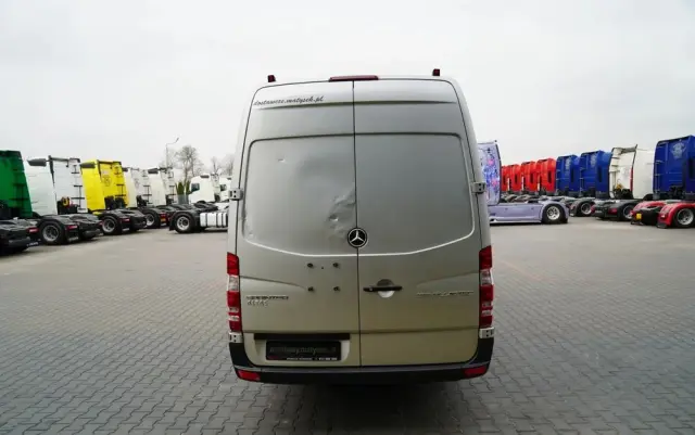 MERCEDES-BENZ / SPRINTER 516  /  SPROWADZONY /  KLIMA  / 