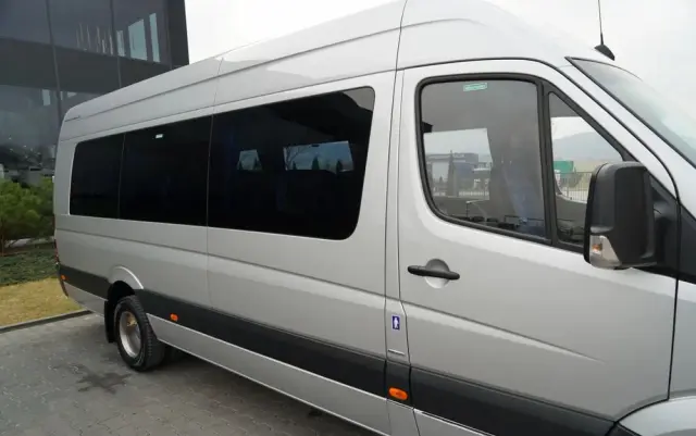 MERCEDES-BENZ / SPRINTER 516  /  SPROWADZONY /  KLIMA  / 