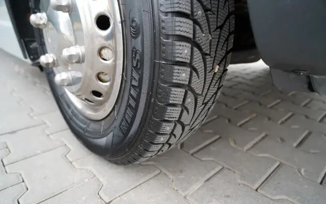 MERCEDES-BENZ / SPRINTER 516  /  SPROWADZONY /  KLIMA  / 