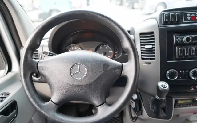 MERCEDES-BENZ / SPRINTER 516  /  SPROWADZONY /  KLIMA  / 