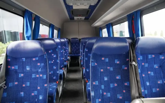 MERCEDES-BENZ / SPRINTER 516  /  SPROWADZONY /  KLIMA  / 