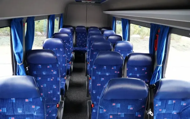 MERCEDES-BENZ / SPRINTER 516  /  SPROWADZONY /  KLIMA  / 