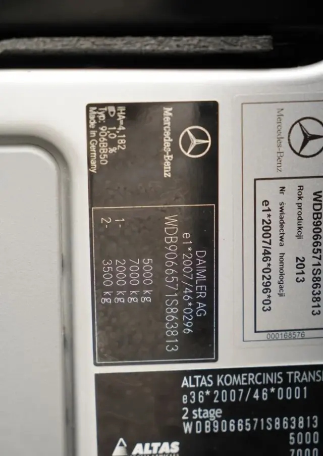 MERCEDES-BENZ / SPRINTER 516  /  SPROWADZONY /  KLIMA  / 