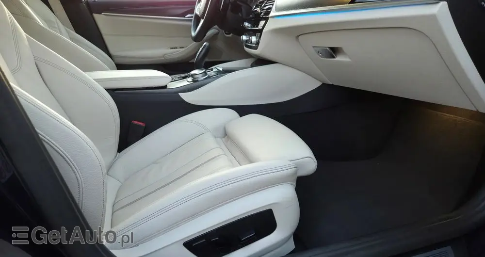 BMW Seria 5 530e M Sport Edition