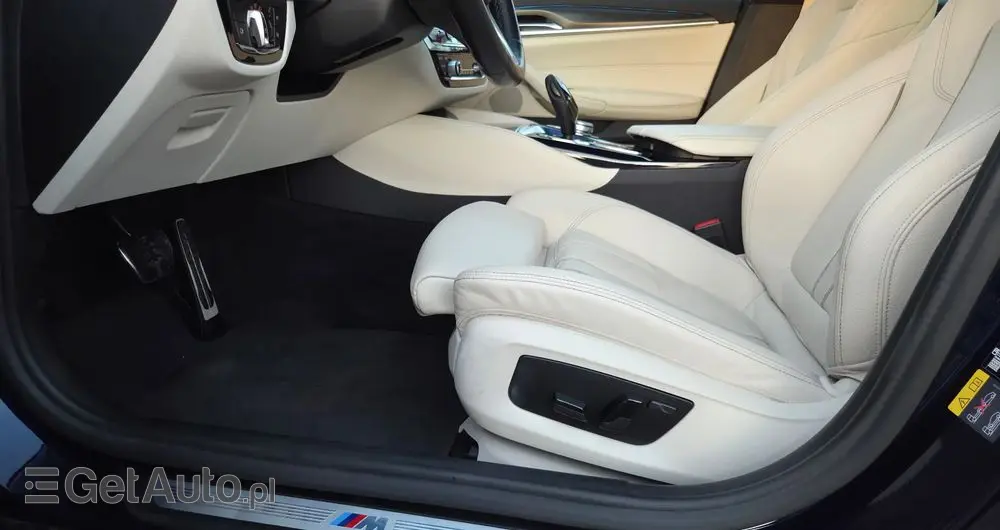 BMW Seria 5 530e M Sport Edition