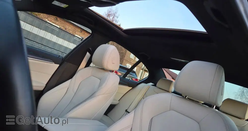 BMW Seria 5 530e M Sport Edition