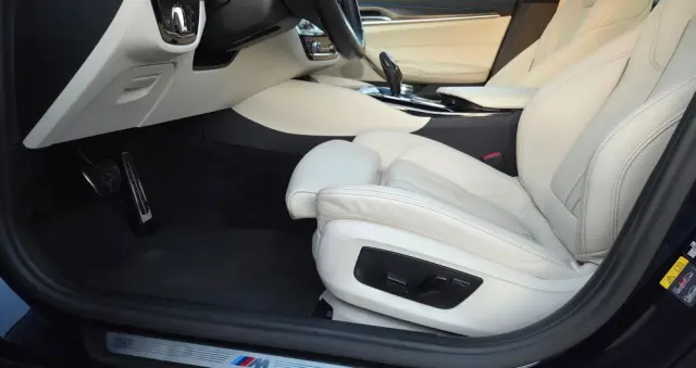 BMW Seria 5 530e M Sport Edition