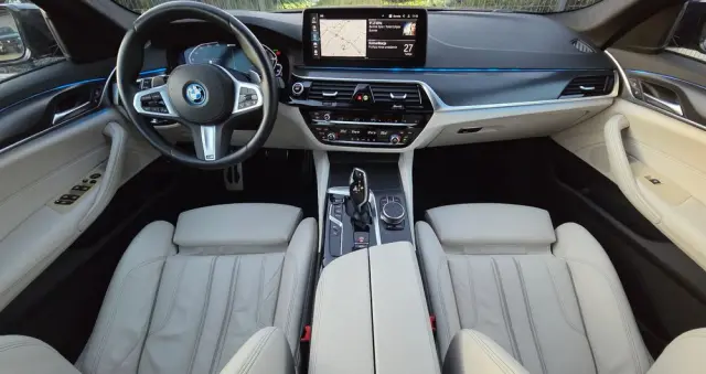 BMW Seria 5 530e M Sport Edition