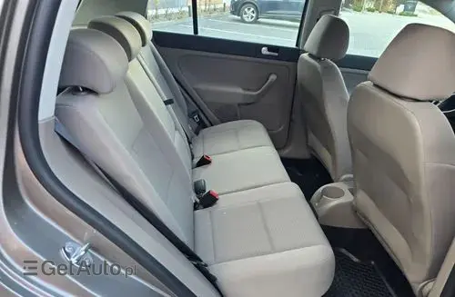 VOLKSWAGEN Golf Plus 