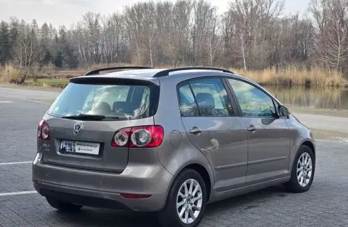VOLKSWAGEN Golf Plus 