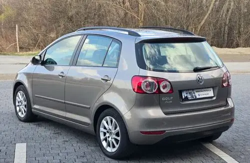 VOLKSWAGEN Golf Plus 
