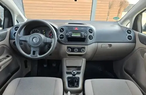 VOLKSWAGEN Golf Plus 