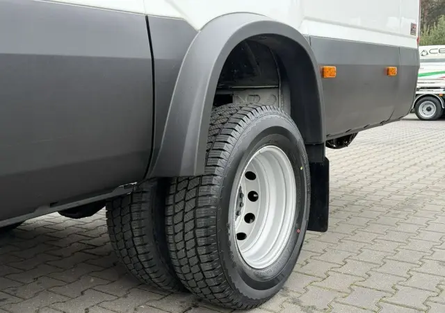 IVECO Daily 70C18 V H 