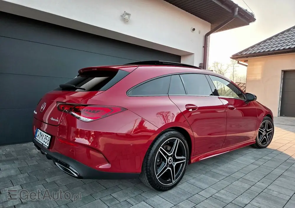 MERCEDES-BENZ CLA 220 d 4-Matic AMG Line 8G-DCT