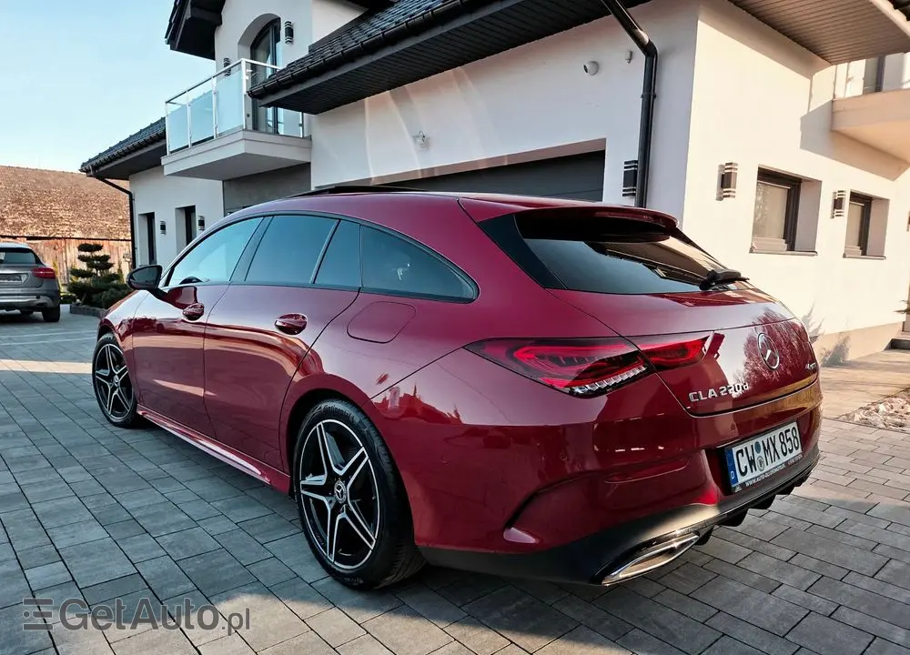 MERCEDES-BENZ CLA 220 d 4-Matic AMG Line 8G-DCT