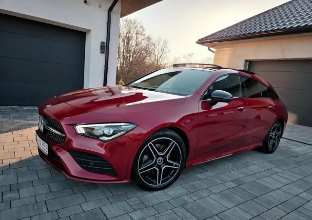 MERCEDES-BENZ CLA 220 d 4-Matic AMG Line 8G-DCT