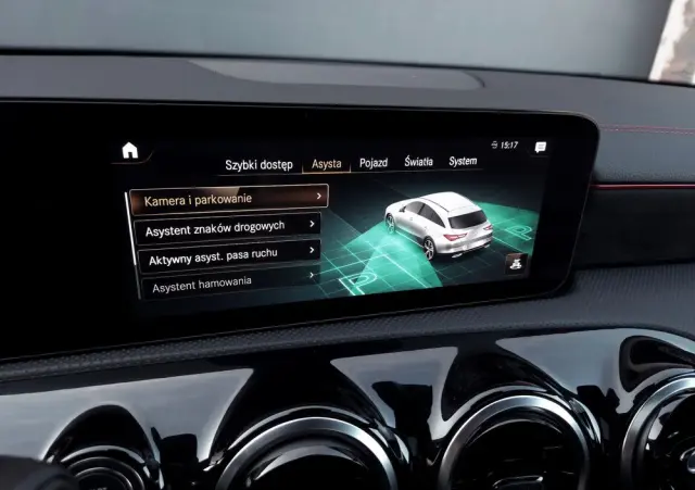 MERCEDES-BENZ CLA 220 d 4-Matic AMG Line 8G-DCT