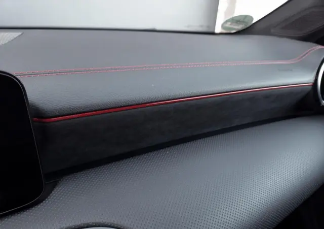 MERCEDES-BENZ CLA 220 d 4-Matic AMG Line 8G-DCT