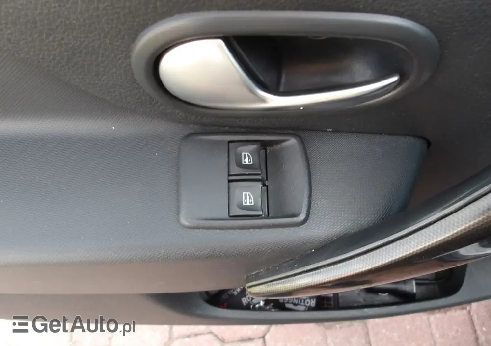 DACIA Sandero SCe 75 Essentiel