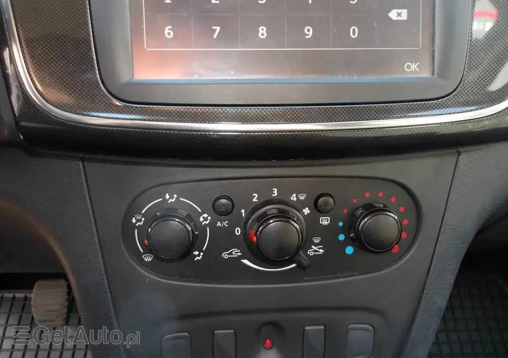 DACIA Sandero SCe 75 Essentiel