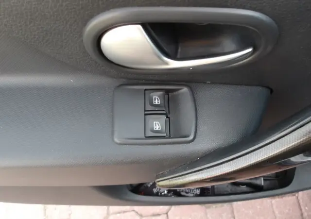 DACIA Sandero SCe 75 Essentiel