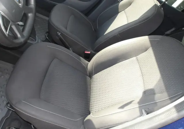 DACIA Sandero SCe 75 Essentiel