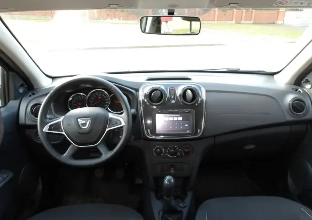 DACIA Sandero SCe 75 Essentiel