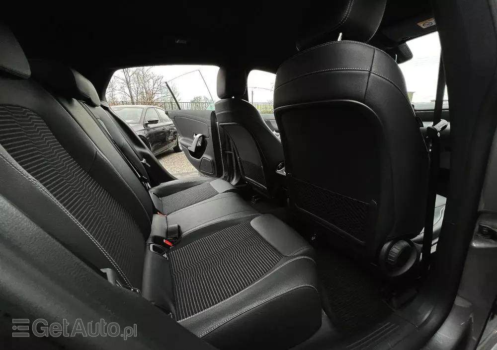 MERCEDES-BENZ CLA 220 d 8G-DCT