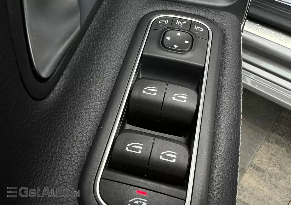 MERCEDES-BENZ CLA 220 d 8G-DCT