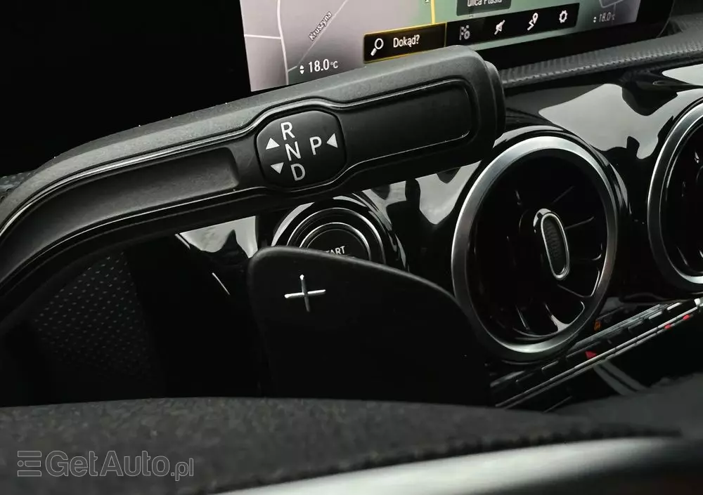 MERCEDES-BENZ CLA 220 d 8G-DCT