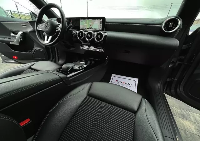 MERCEDES-BENZ CLA 220 d 8G-DCT