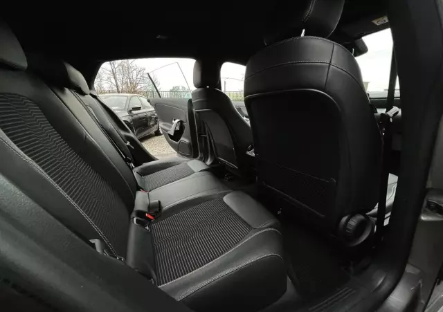 MERCEDES-BENZ CLA 220 d 8G-DCT