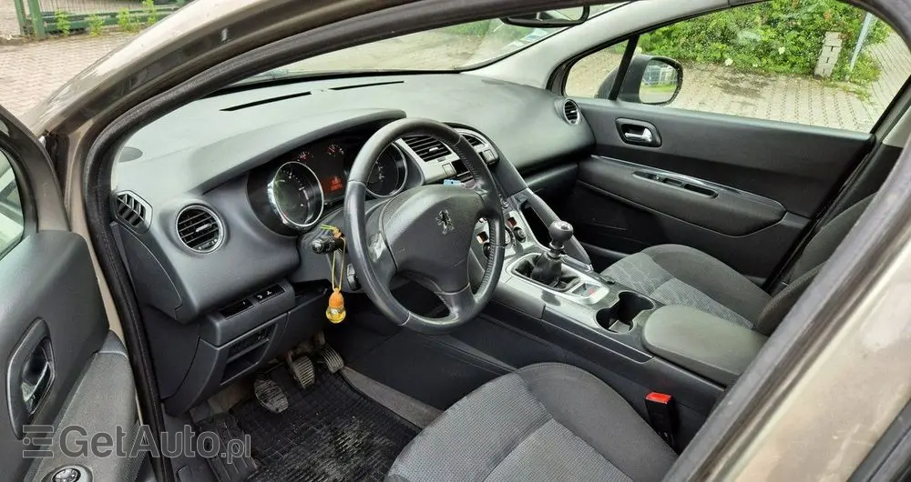 PEUGEOT 3008 1.6 HDi Trendy