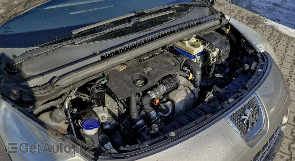 PEUGEOT 3008 1.6 HDi Trendy