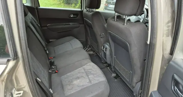 PEUGEOT 3008 1.6 HDi Trendy