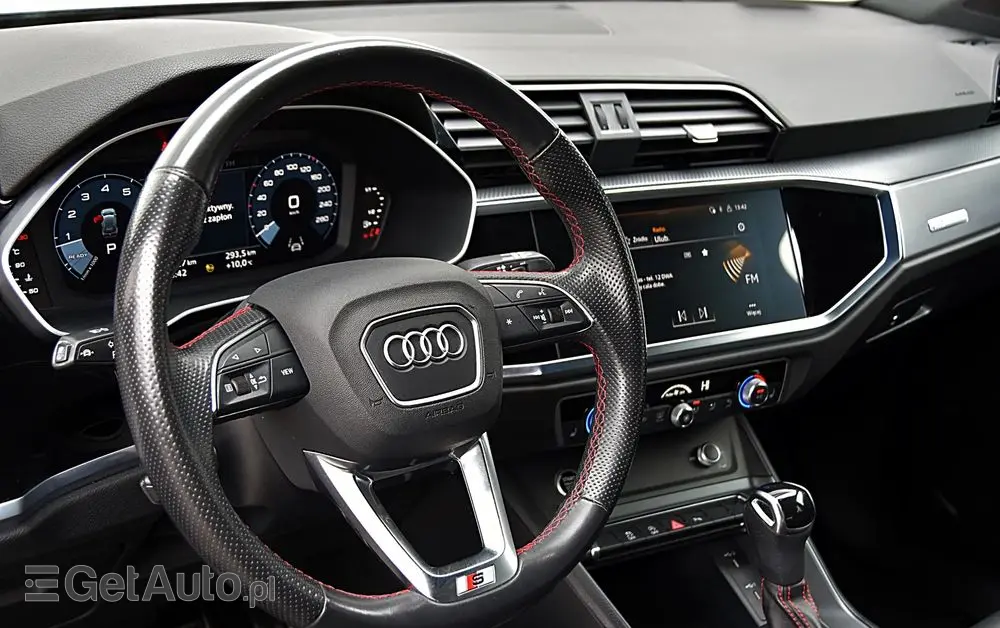 AUDI Q3 35 TFSI S line S tronic