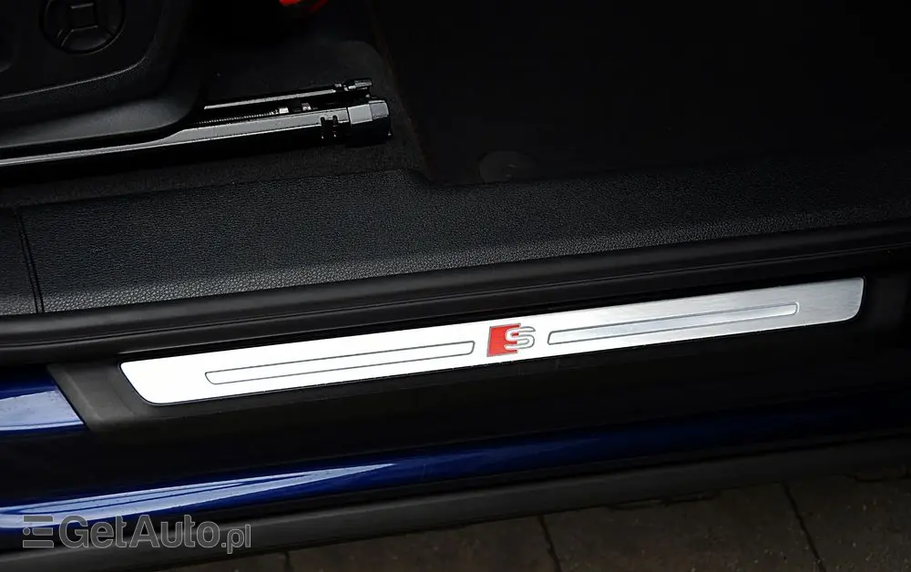 AUDI Q3 35 TFSI S line S tronic