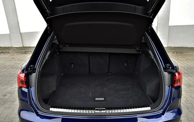 AUDI Q3 35 TFSI S line S tronic